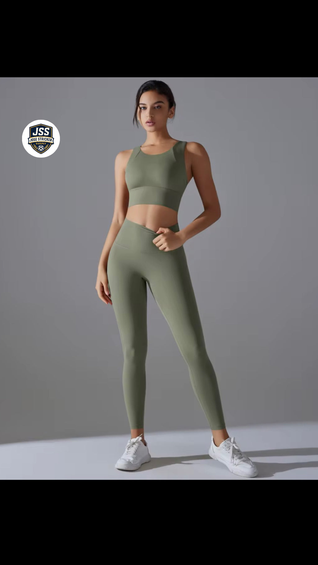 Ensemble de Yoga et de Fitness pour Femme, conçu pour le confort, la performance et la confiance en soi.