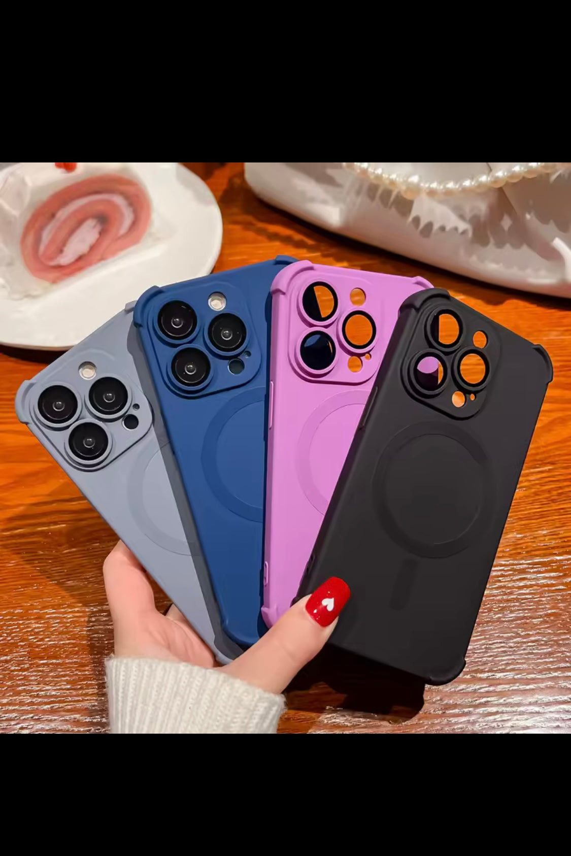 Coque de Charge Sans Fil MagSafe de Luxe pour iPhone 15 12 13 14 Pro  – Étui Magnétique en Silicone Liquide Souple, Antichoc et Protecteur